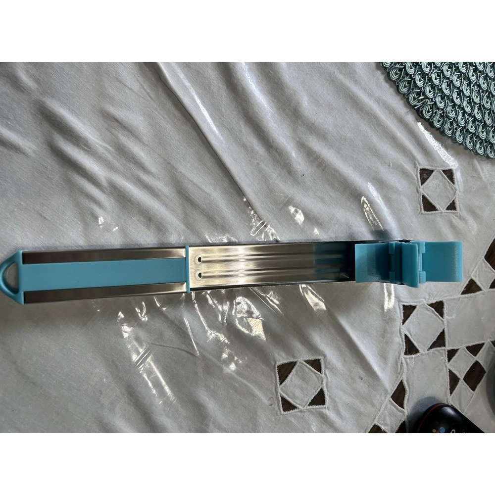 Prepology Stainless Steel Watermelon Slicer, BPA-Free Dishwasher Safe, Blue - Picture 6 of 7
